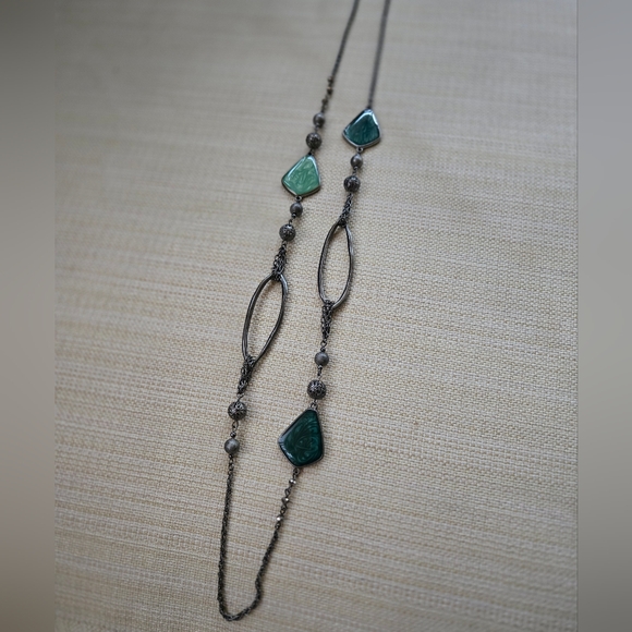 Necklace Green Stone in Silver tone Setting Chain Beads Long 38" - Picture 2 of 12
